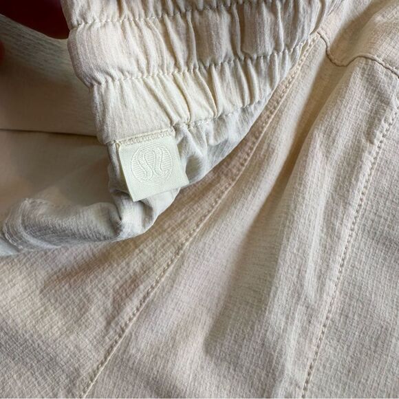 Lululemon Bowline 8” Stretch Ripstop Shorts Lemon Chiffon Yellow Size Medium - Picture 8 of 9